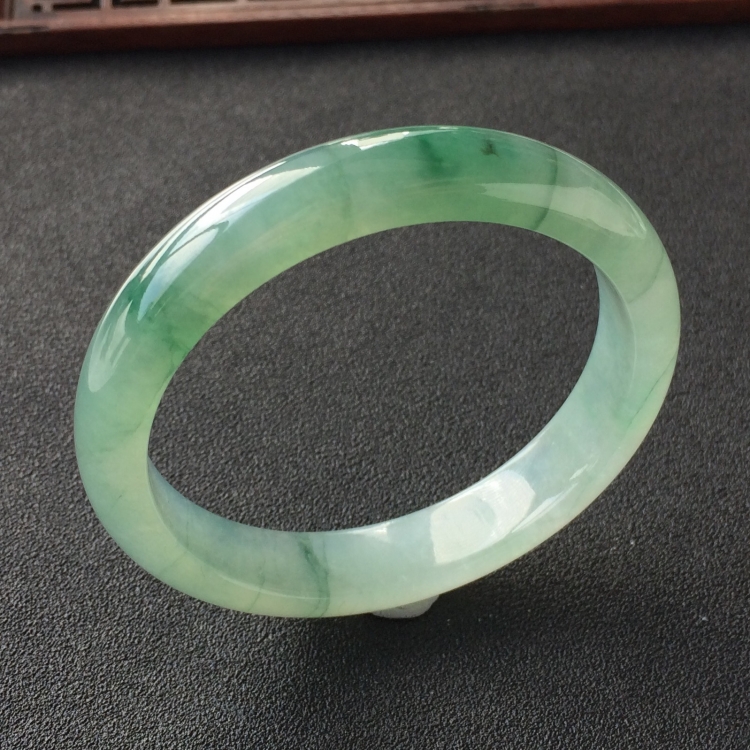 (超值推荐)冰种飘花手镯(54.8mm)