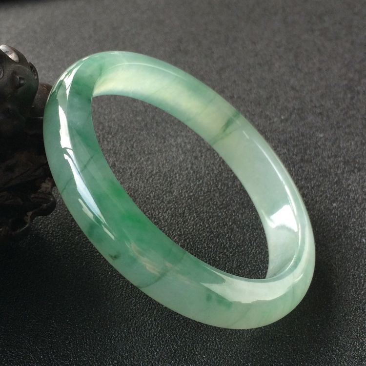 (超值推荐)冰种飘花手镯(54.8mm)