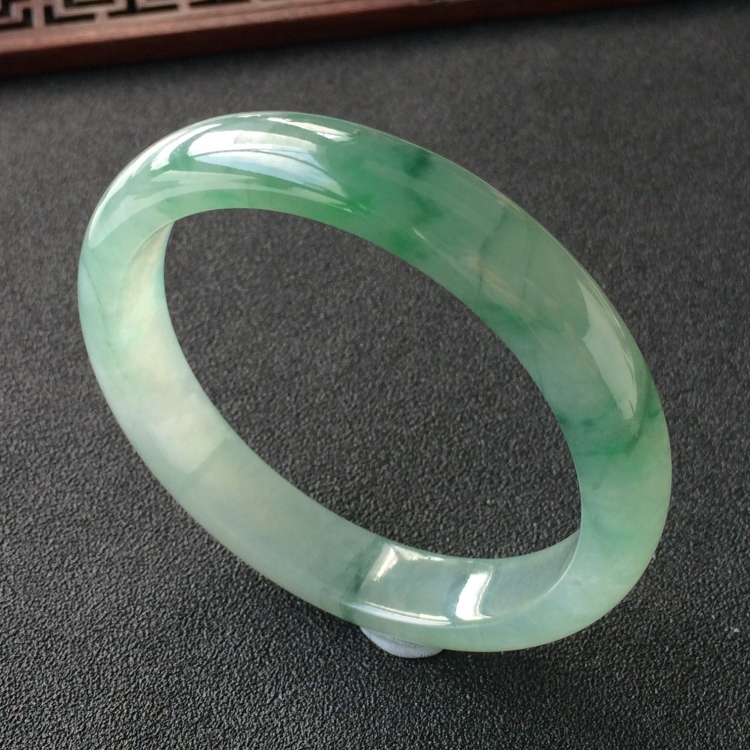 (超值推荐)冰种飘花手镯(54.8mm)