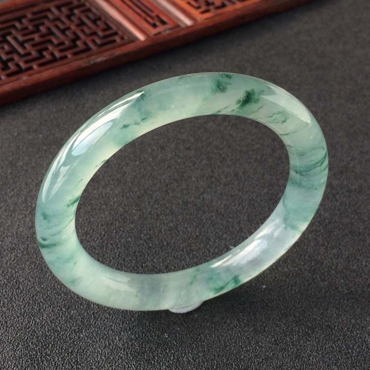 (超值推荐)冰种飘花圆条手镯(55.1mm)
