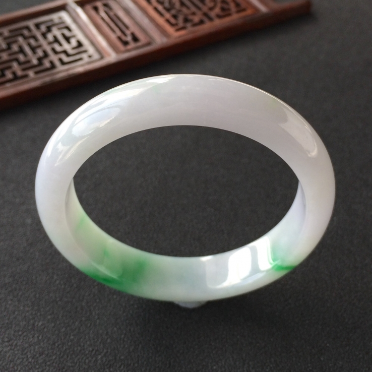(超值推荐)糯冰种飘翠手镯(54.5mm)