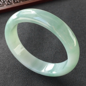 (超值推荐)糯冰种飘花手镯(54mm)