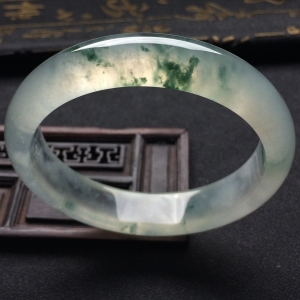 （超值推荐）冰种飘花手镯（58mm）
