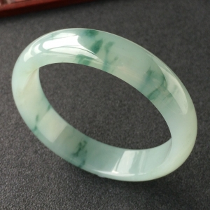 (超值推荐)糯冰种飘花手镯(56.3mm)