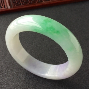 (超值推荐)糯冰种春带彩手镯(57.4mm)