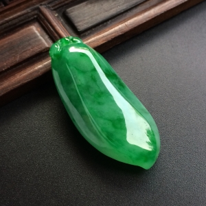 （超值推荐）糯冰种飘翠福瓜挂件