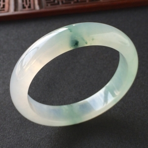 (超值推荐)冰种飘花手镯(57.5mm)