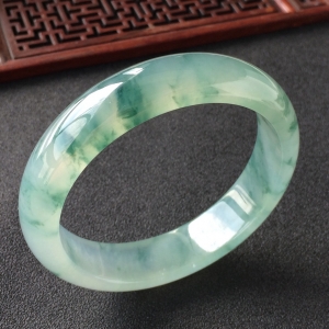 (超值推荐)冰种飘花手镯(57.3mm)