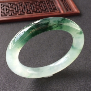 (超值推荐)冰种飘花圆条手镯(55.5mm)