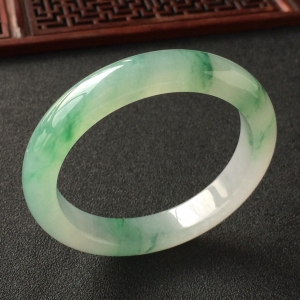(超值推荐)糯冰种飘花手镯(52.8mm)