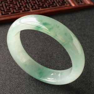(超值推荐)糯冰种飘花手镯(52.2mm)