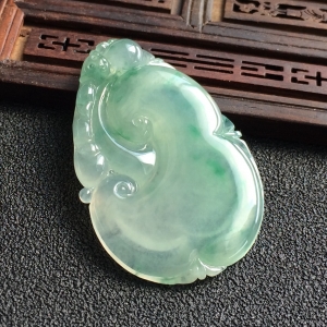 (超值推荐)冰种飘花如意挂件