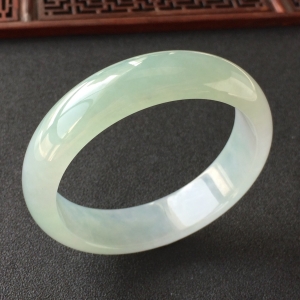 (超值推荐)糯冰种晴水手镯(58.4mm)