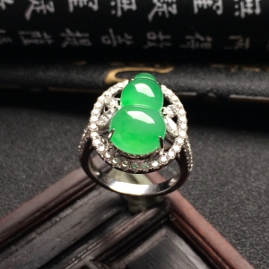 （超值推荐）冰种绿晴水镶白金钻石葫芦戒指