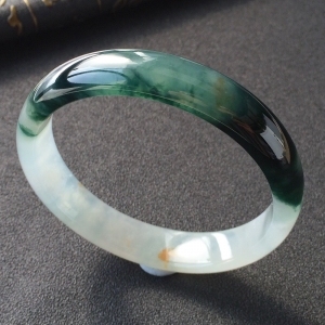 (超值推荐)冰种飘花略带黄花手镯(59.2mm)