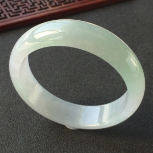 (超值推荐)糯冰种晴水手镯(58.4mm)