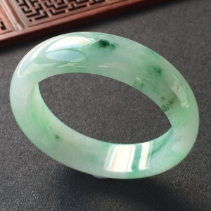 (超值推荐)糯冰种飘花手镯(57.3mm)