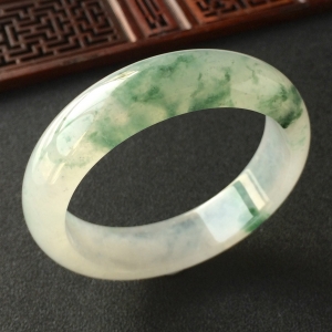 (超值推荐)冰种飘花手镯(59.5mm)