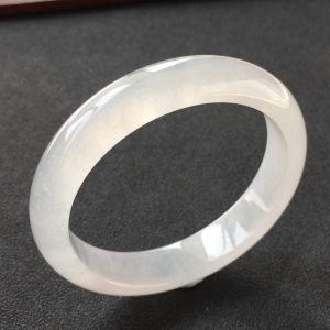 (超值推荐)冰种无色手镯(55.2mm)