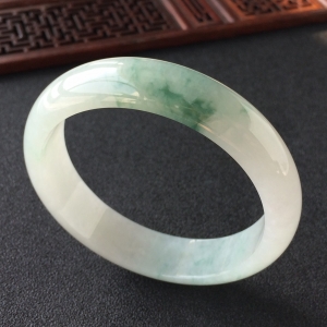 (超值推荐)糯冰种飘花手镯(57.6mm)