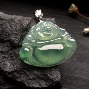 （超值推荐）冰种晴水玉佛挂件（金扣）