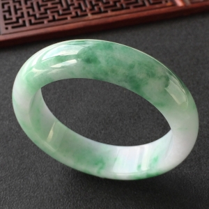(超值推荐)糯冰种飘花手镯(57.1mm)