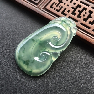 (超值推荐)冰种飘花如意挂件