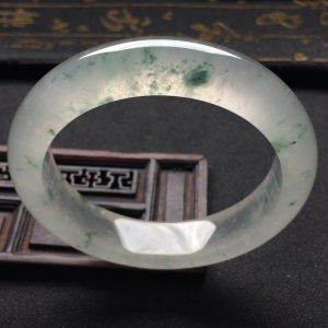 （超值推荐）冰种飘花手镯（55mm）