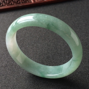 (超值推荐)糯冰种飘花手镯(60mm)