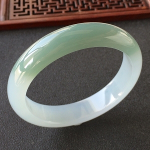 (超值推荐)糯冰种晴水手镯(55.5mm)