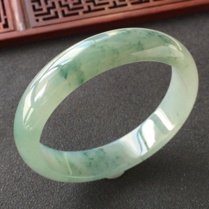 (超值推荐)糯冰种飘花手镯(57.3mm)