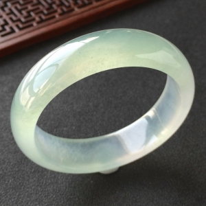 (超值推荐)冰种晴水略飘花手镯(54.3mm)