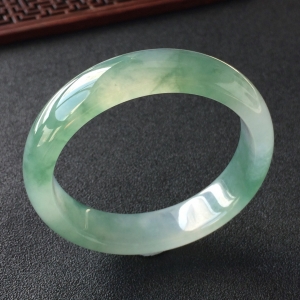 (超值推荐)冰种飘花手镯(56.1mm)