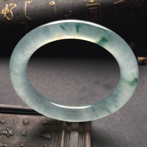 （超值推荐）冰种飘花圆条手镯（55.7mm）