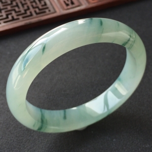 (超值推荐)糯冰种飘花手镯(57.4mm)
