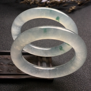 （超值推荐）冰种飘花圆条手镯一对（58mm、56.8mm）