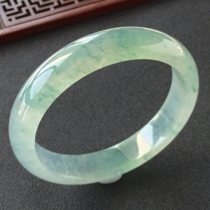 (超值推荐)冰种飘花手镯(56.6mm)