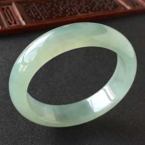 (超值推荐)冰种晴水手镯(58mm)
