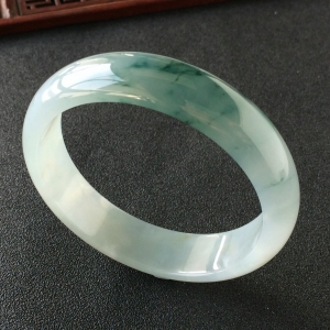(超值推荐)糯冰种飘花手镯(59mm)