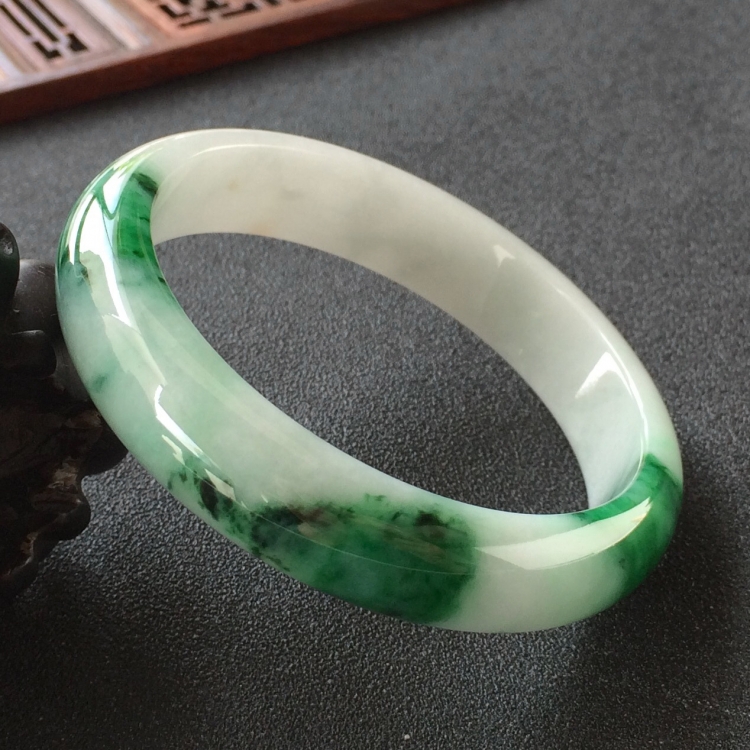 (超值推荐)糯冰种飘翠手镯(58.2mm)