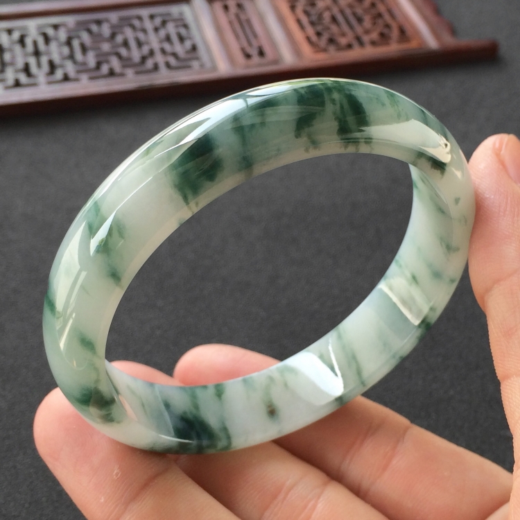 (超值推荐)糯冰种飘花手镯(58.6mm)