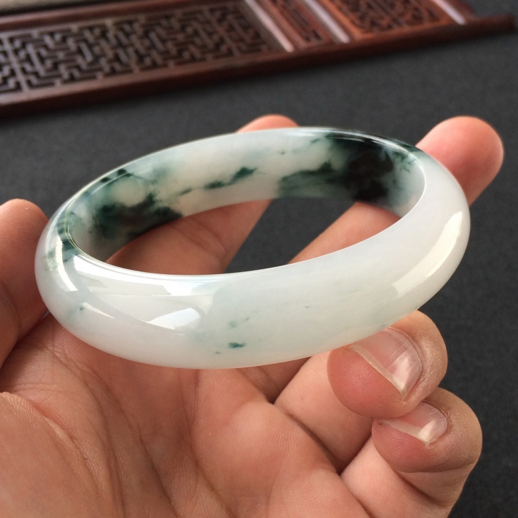 (超值推荐)糯冰种飘花手镯(58.5mm)