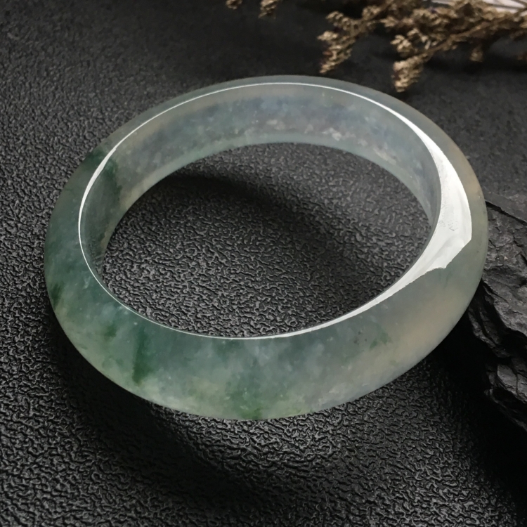 （超值推荐）冰种飘花手镯（56.4mm）