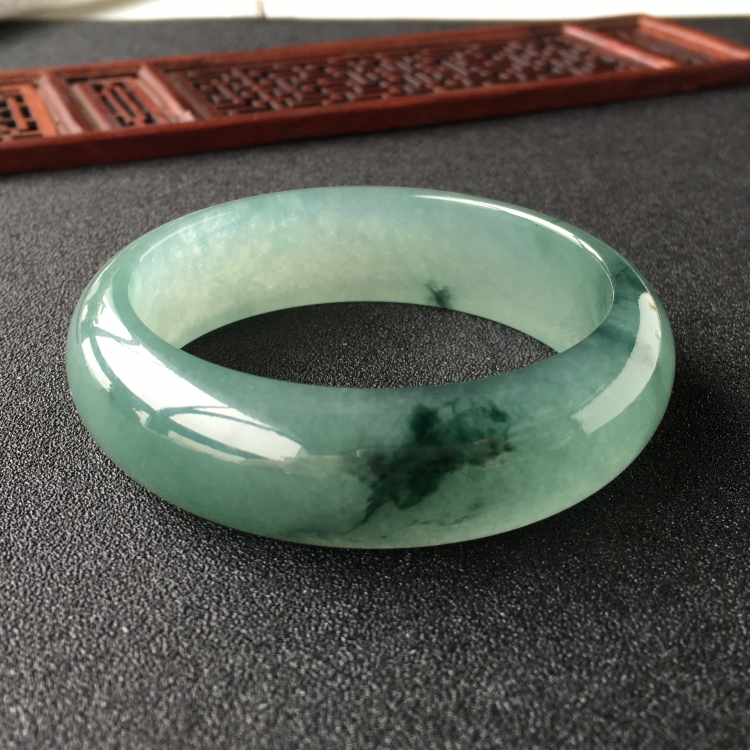 (超值推荐)糯冰种晴水飘花手镯(58.5mm)