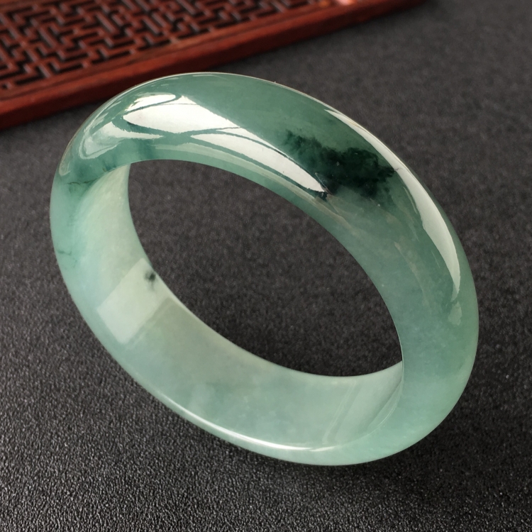 (超值推荐)糯冰种晴水飘花手镯(58.5mm)