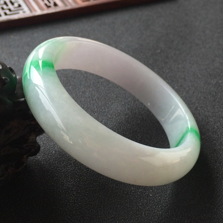 (超值推荐)糯冰种飘翠手镯(56.2mm)