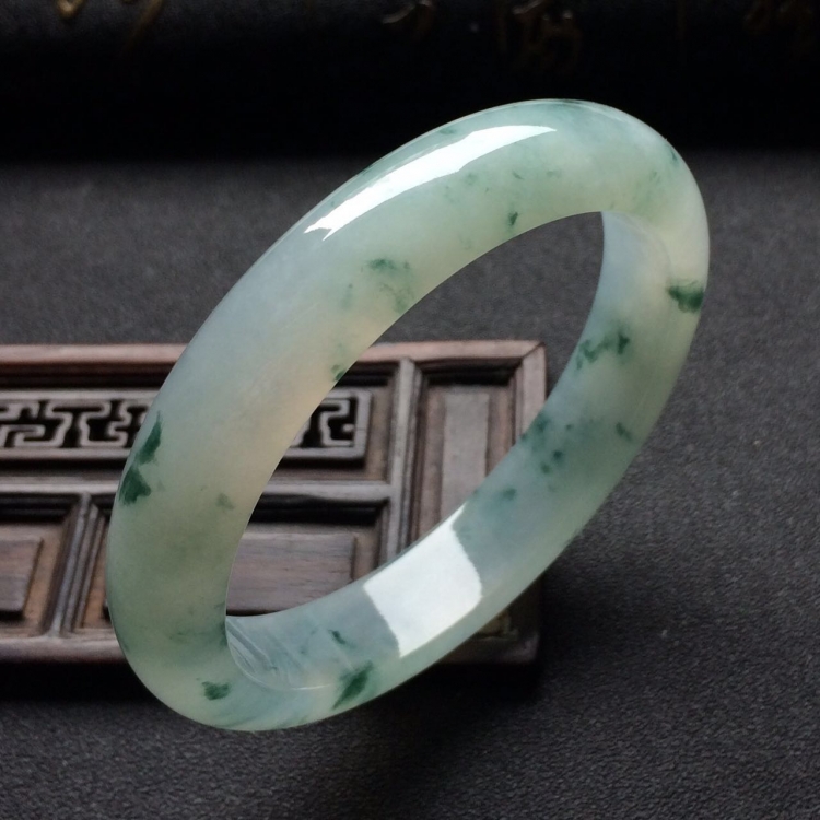 （超值推荐）冰种飘花手镯（56mm）