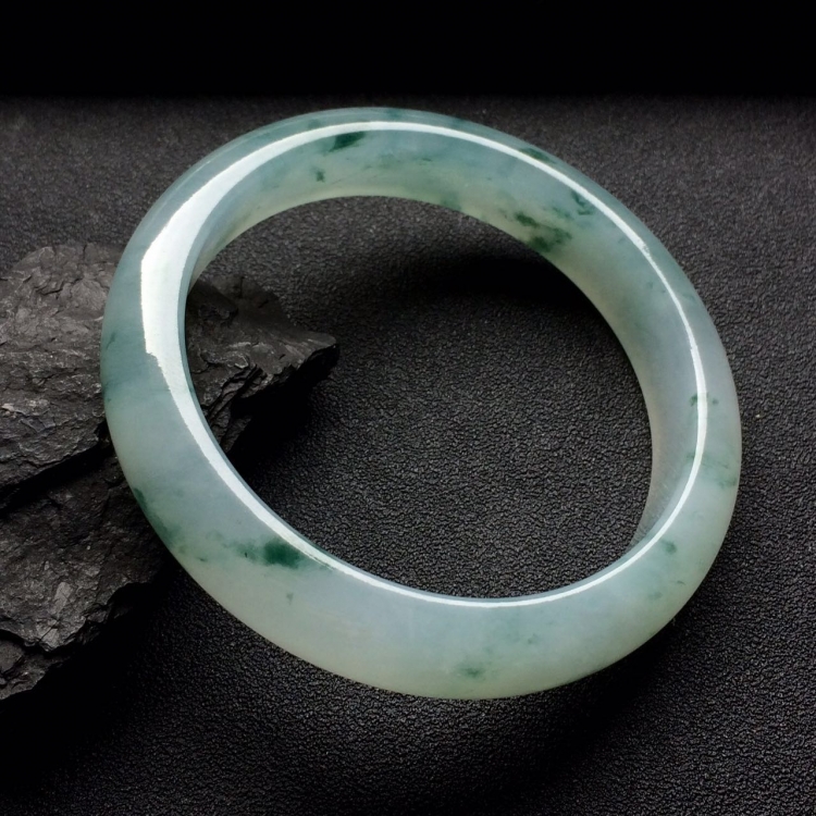 （超值推荐）冰种飘花手镯（56mm）
