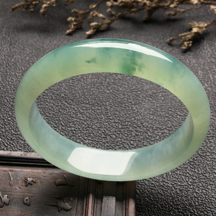 （超值推荐）冰种飘花手镯（56.1mm）
