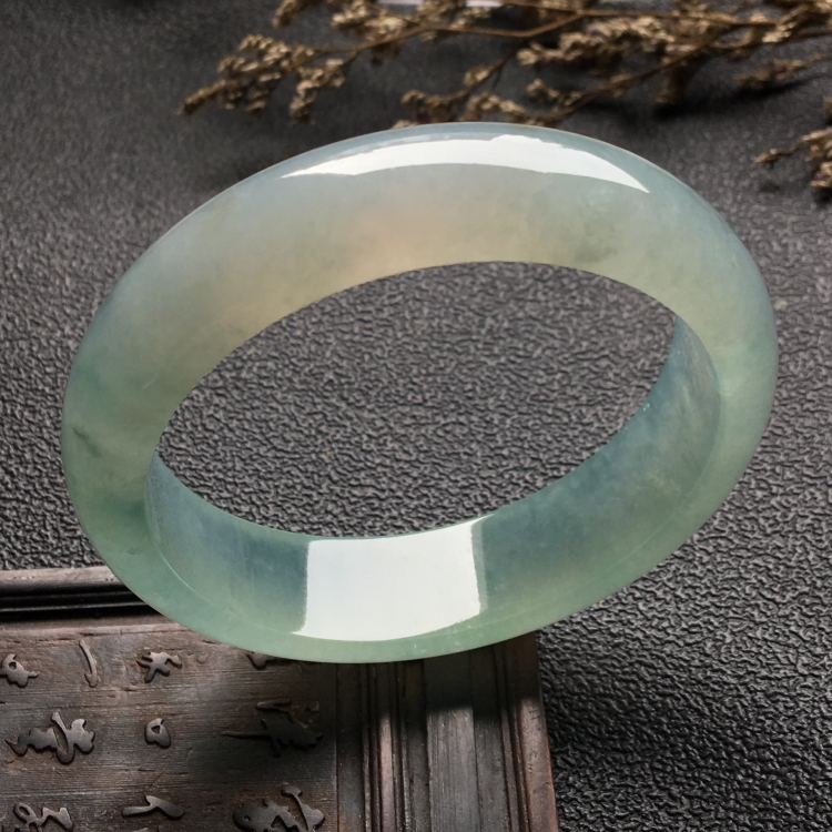 （超值推荐）冰种晴水略飘花手镯（55.2mm）